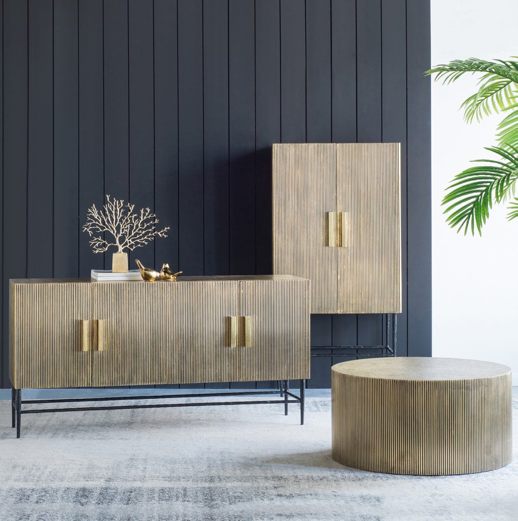 A&B Home Scalloped Round Coffee