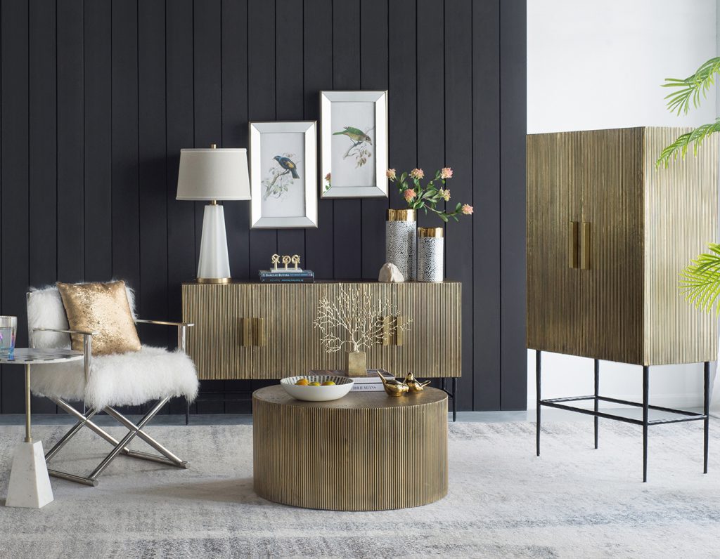 A&B Home Scalloped Round Coffee