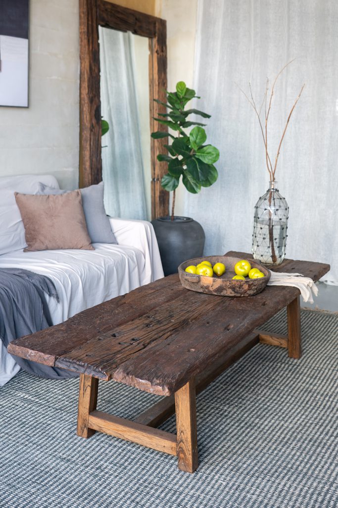 A&B Home Large Sleeper Coffee Table