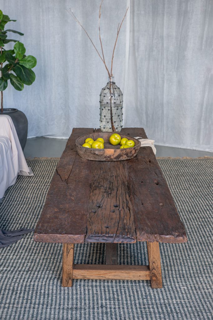 A&B Home Large Sleeper Coffee Table